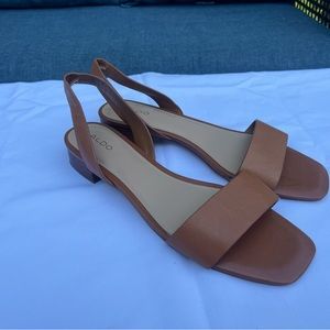 Women’s leather sandals with straps; Brown